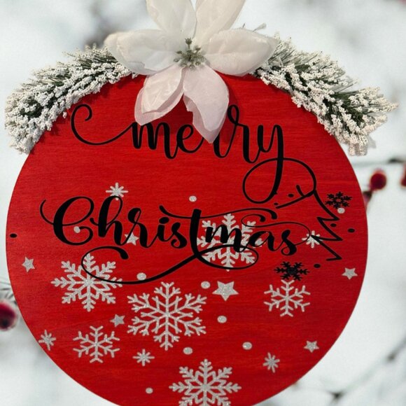 15" Christmas Wreath - Picture 1 of 6